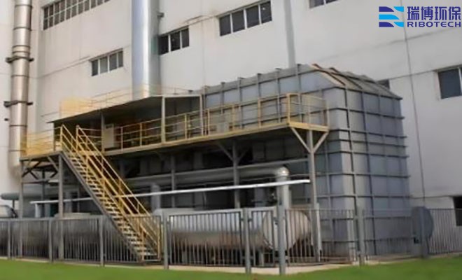 ���IVOCs�U��̎������